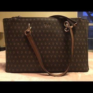 DKNY HOLIDAY HERITAGE SATCHEL